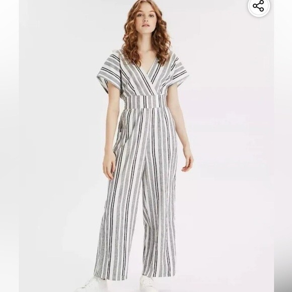 American Eagle Outfitters Striped Short Sleeve Jumpsuit with Tie Waist Size XS - Picture 1 of 13